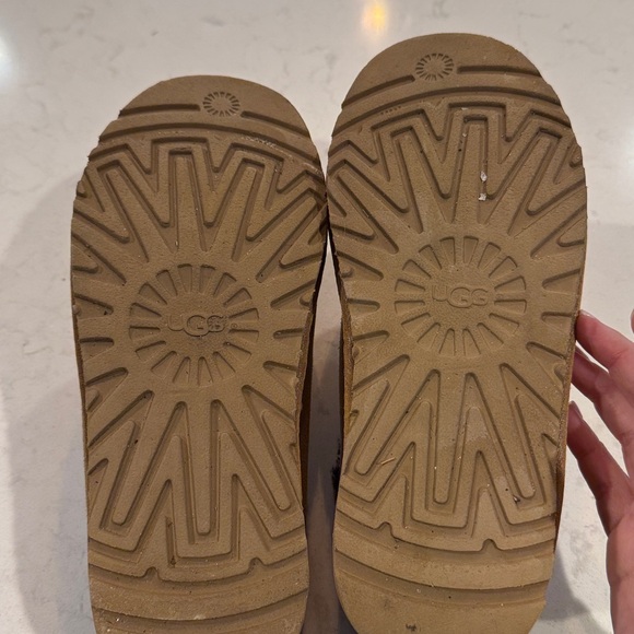 UGG Chestnut Suede Slippers - Picture 4 of 5